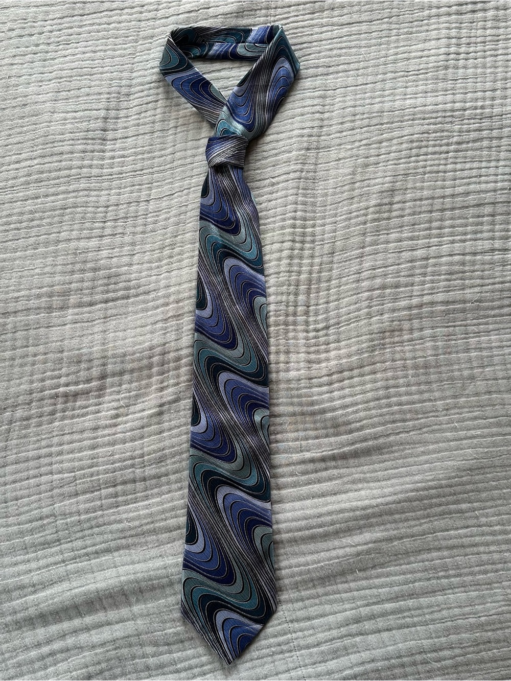 Wavy Pattern Blue, Teal & Silver Silk Tie